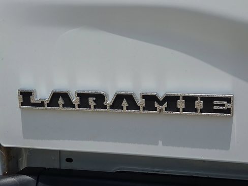 Used 2024 RAM 2500 Laramie w/ Safety Group AWD/4WD image 8