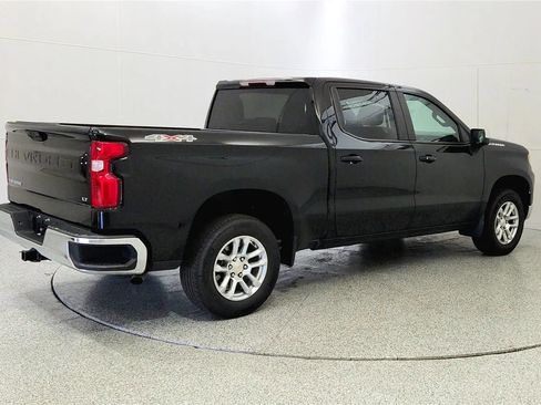 Used 2023 Chevrolet Silverado 1500 LT AWD/4WD image 7