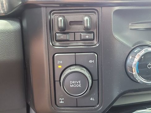 New 2026 Ford F250 Lariat w/ Lariat Premium Package AWD/4WD image 27