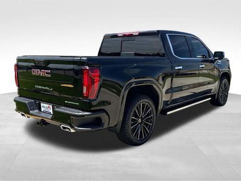 Used 2025 GMC Sierra 1500 Denali image 10
