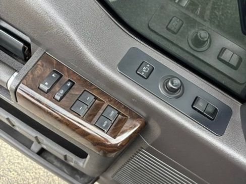 Used 2013 Ford F250 Platinum w/ FX4 Off Road Pkg image 14