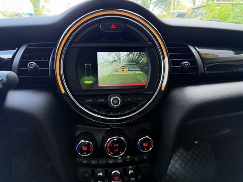 Used 2019 MINI Cooper 2-Door Hardtop FWD image 21