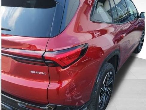 Used 2025 Buick Enclave Sport Touring w/ Power Package image 6