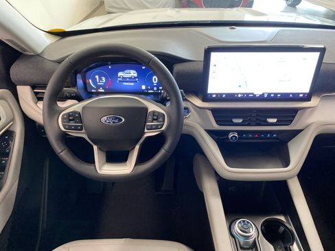 New 2026 Ford Explorer Active AWD/4WD image 14