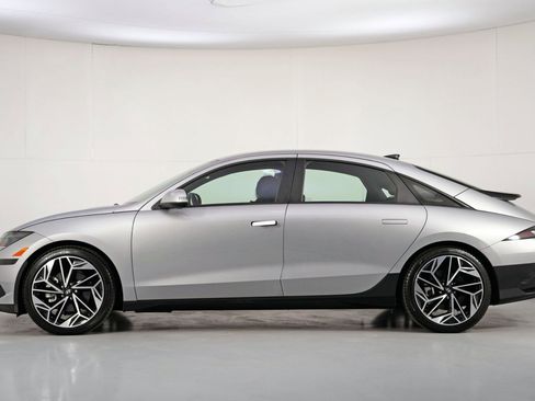 Used 2024 Hyundai Ioniq 6 SEL image 8