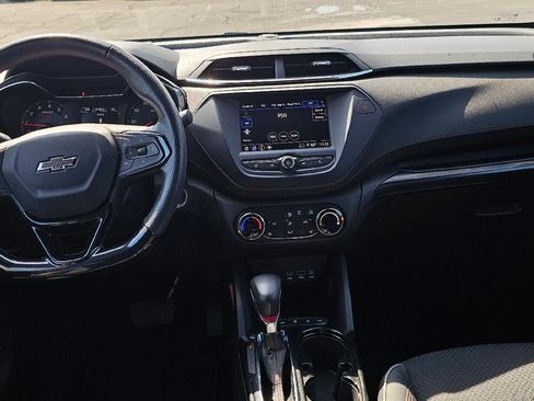 Used 2023 Chevrolet TrailBlazer RS AWD/4WD image 12