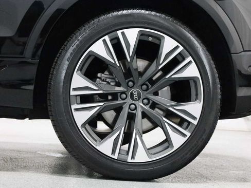 Used 2026 Audi Q8 Premium Plus w/ Premium Plus Package AWD/4WD image 37
