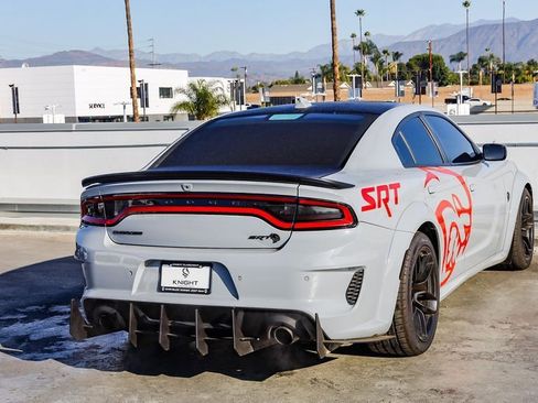 Used 2022 Dodge Charger SRT Hellcat w/ Harman/Kardon Audio Group image 9