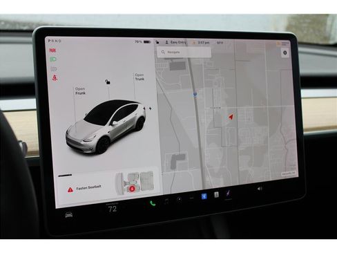 Used 2021 Tesla Model Y Long Range AWD/4WD image 22