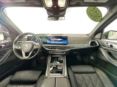 Used 2025 BMW X5 xDrive40i image 3