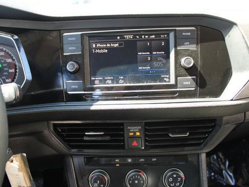 Used 2021 Volkswagen Jetta R-Line FWD image 20