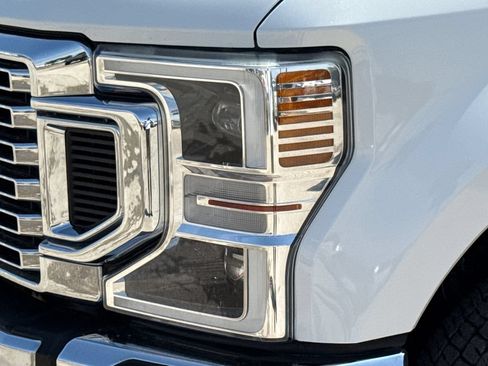 Used 2020 Ford F350 Lariat w/ Lariat Ultimate Package AWD/4WD image 4