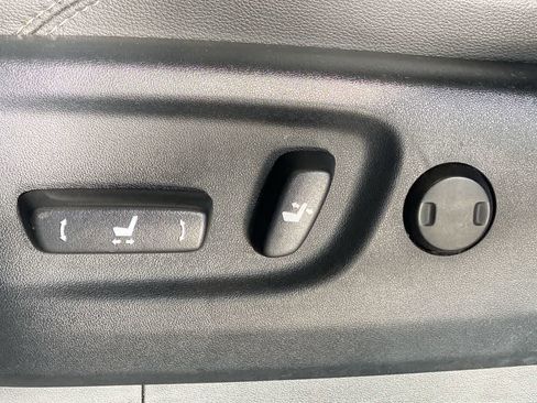 Certified 2024 Toyota 4Runner SR5 Premium w/ Moonroof Package AWD/4WD image 15