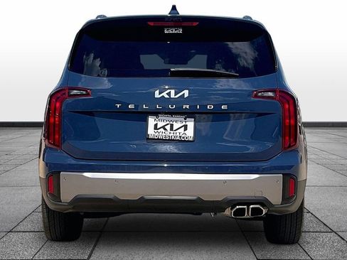 Used 2025 Kia Telluride S FWD image 4