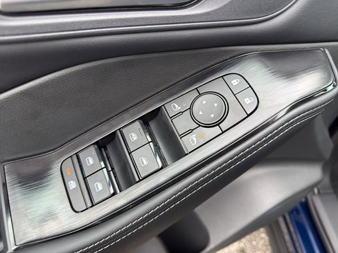 New 2026 Nissan Rogue SV AWD/4WD image 12