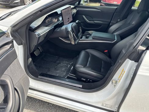 Used 2022 Tesla Model S Plaid AWD/4WD image 19