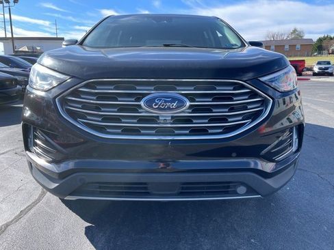 Used 2019 Ford Edge Titanium w/ Equipment Group 301A image 3