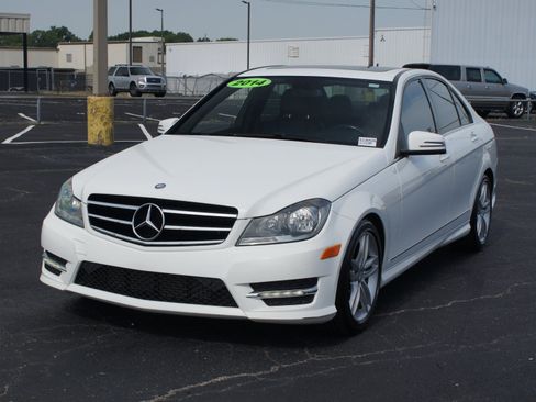 Used 2014 Mercedes-Benz C 250 Sedan image 2