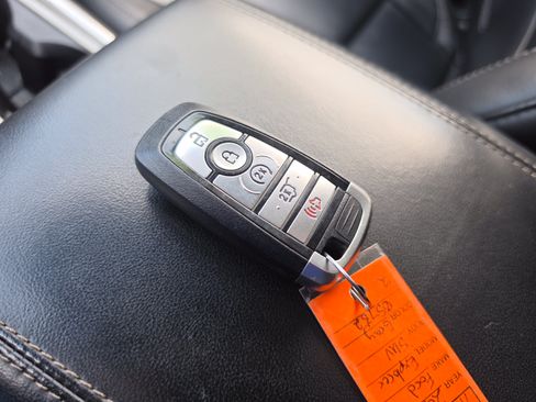 Used 2023 Ford Explorer XLT w/ Equipment Group 202A AWD/4WD image 32