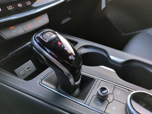 New 2025 Cadillac XT4 Premium Luxury image 22