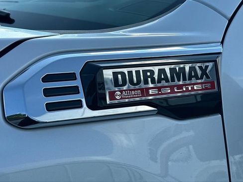 Used 2024 GMC Sierra 2500 Denali w/ Denali Reserve Package AWD/4WD image 13