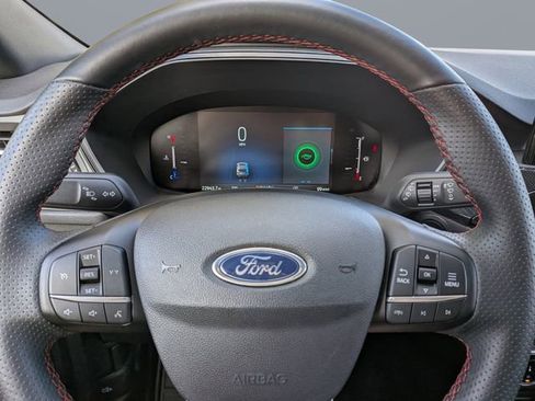 Used 2025 Ford Escape ST-Line image 29