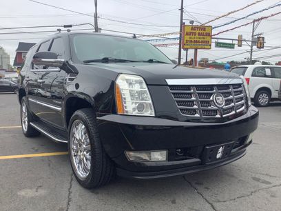 Used 2011 Cadillac Escalade Luxury