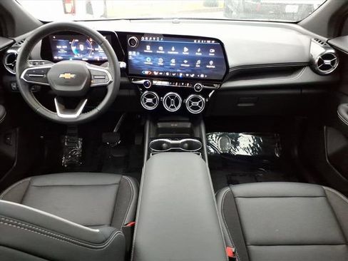 Used 2024 Chevrolet Blazer EV LT image 20