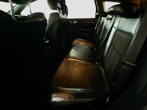 Used 2020 Jeep Grand Cherokee Altitude image 25