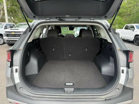 Used 2025 Kia Sportage LX FWD image 8