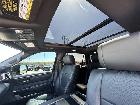 Used 2026 Toyota Sequoia Platinum AWD/4WD image 25