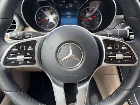 Used 2020 Mercedes-Benz GLC 300 image 22