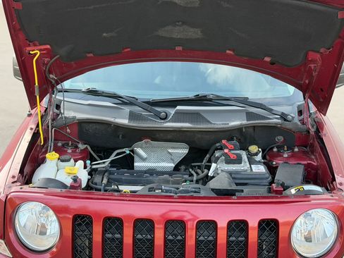 Used 2016 Jeep Patriot Latitude image 16