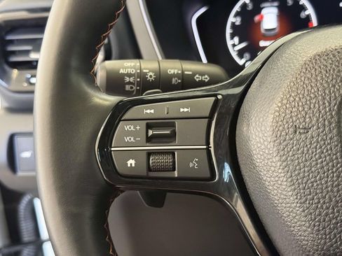 Used 2025 Honda Pilot TrailSport image 34