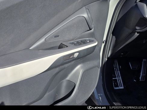 New 2026 Lexus TX 500h AWD image 11