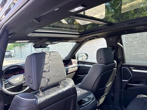 Used 2025 Cadillac Escalade Premium Luxury w/ Touring Package AWD/4WD image 11