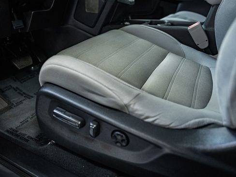 Used 2019 Honda CR-V EX image 38