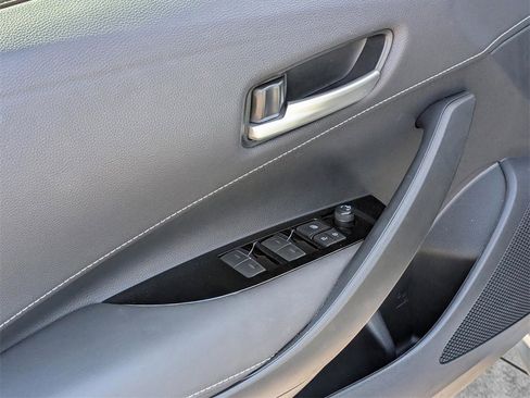 Used 2023 Toyota Corolla SE image 16