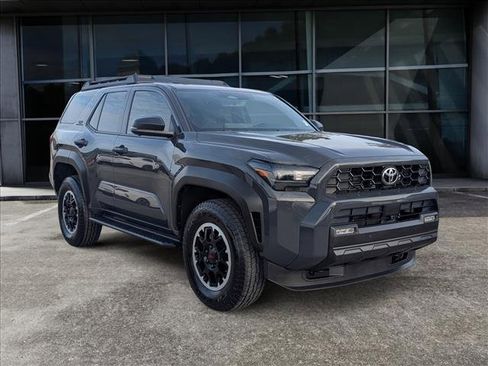 Used 2025 Toyota 4Runner TRD Off-Road Premium image 2