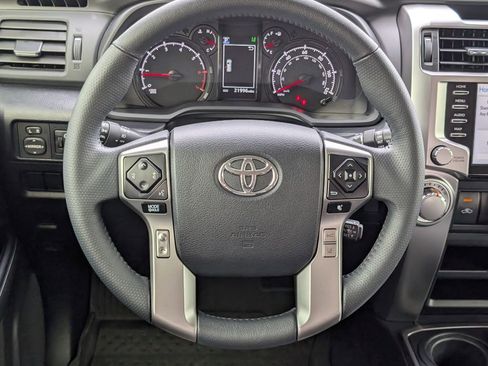 Used 2024 Toyota 4Runner SR5 AWD/4WD image 15