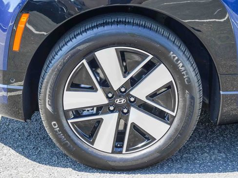 Certified 2026 Hyundai Ioniq 9 SEL AWD/4WD image 12