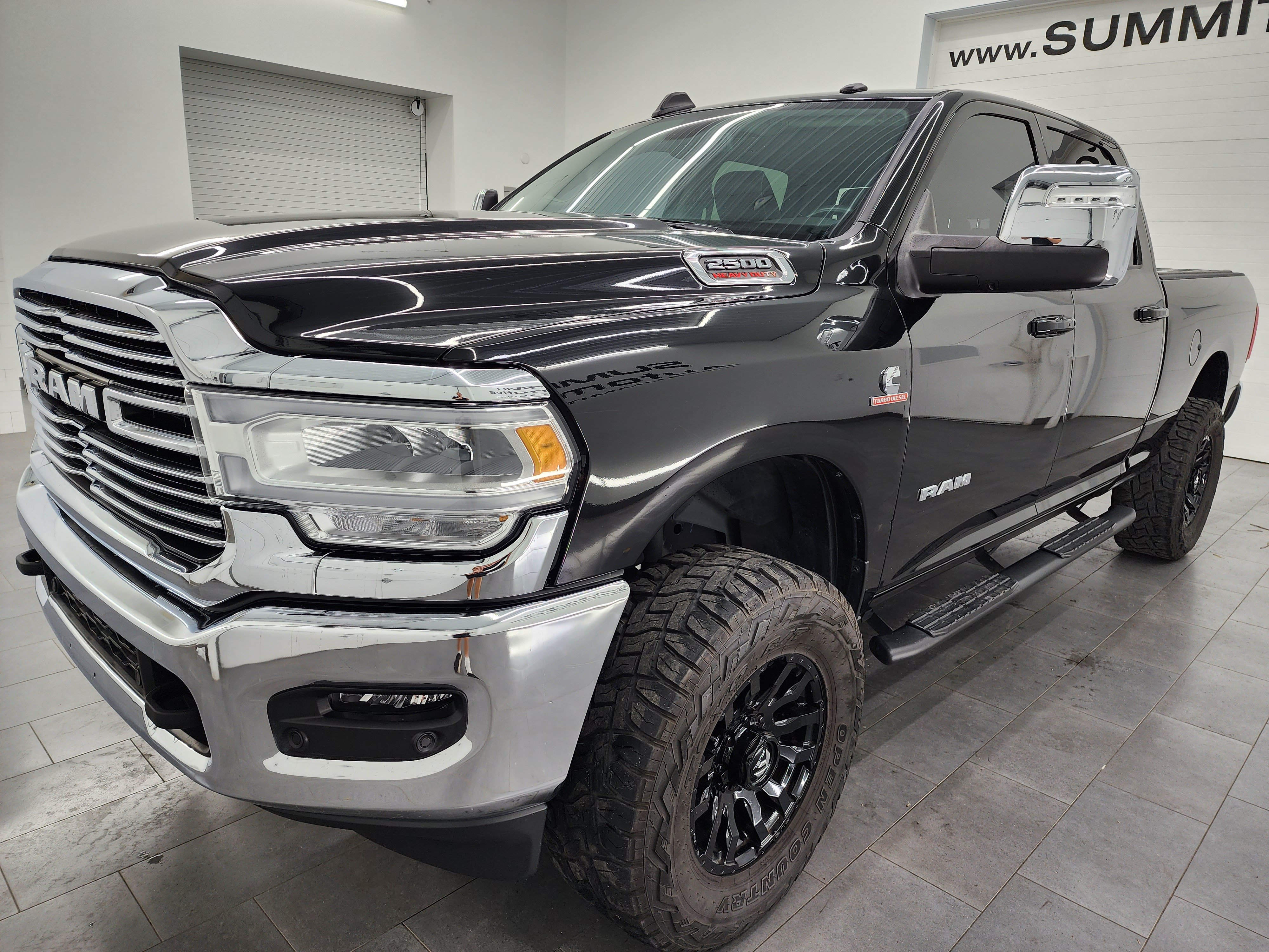 Used 2024 RAM 2500 Laramie w/ Protection Group AWD/4WD image 7
