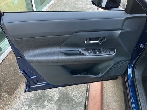 New 2026 Nissan Kicks SV image 13