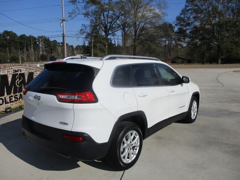 Used 2015 Jeep Cherokee Latitude image 23