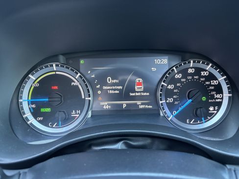 Used 2023 Toyota Highlander XLE image 28