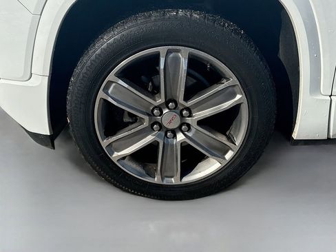 Used 2019 GMC Acadia Denali image 33