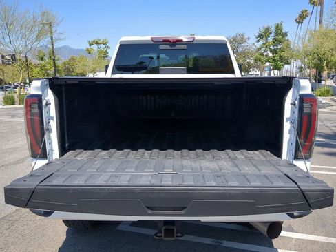 Used 2024 GMC Sierra 2500 AT4 w/ AT4 Premium Plus Package AWD/4WD image 31