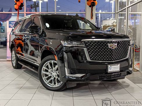 Used 2021 Cadillac Escalade ESV Premium Luxury w/ LPO, Floor Liner Package AWD/4WD image 5