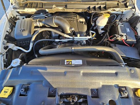 Used 2019 RAM 1500 Big Horn AWD/4WD image 79