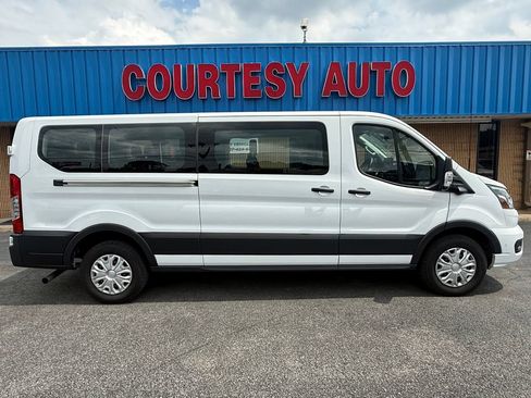 Used 2023 Ford Transit 350 XLT RWD image 12